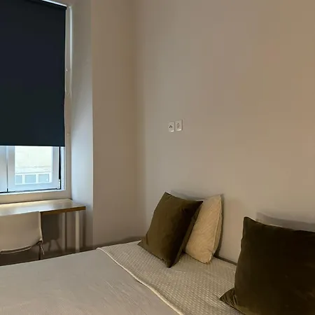 Hotel Duplo Em *